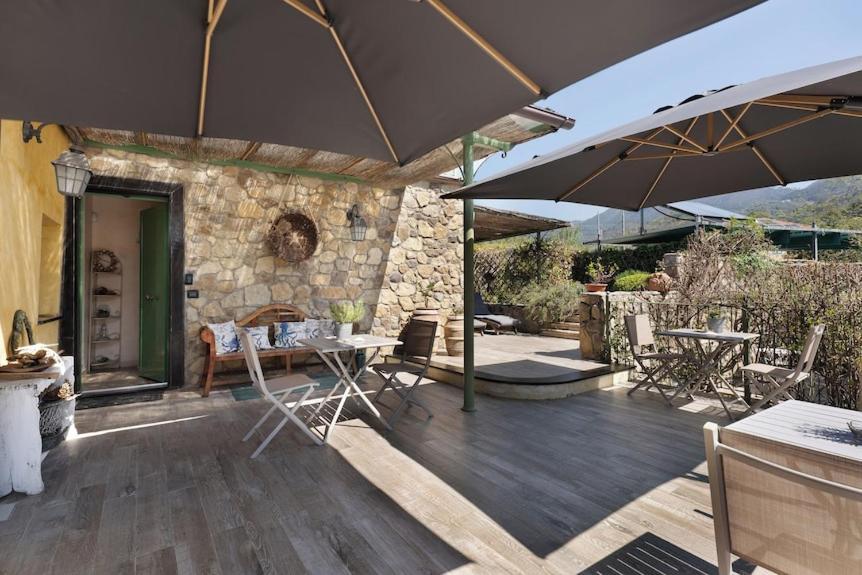 La Rocca Maison De Charme 모네글리아 외부 사진