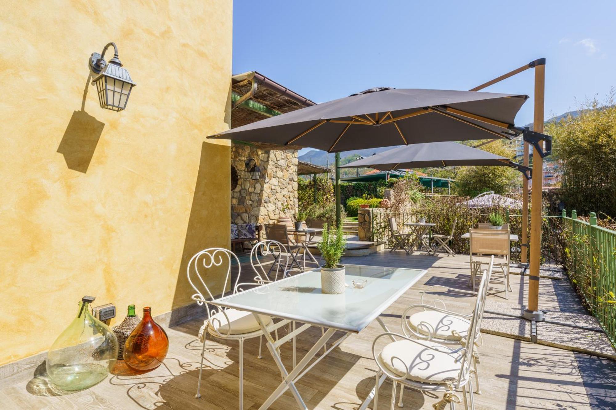 La Rocca Maison De Charme 모네글리아 외부 사진