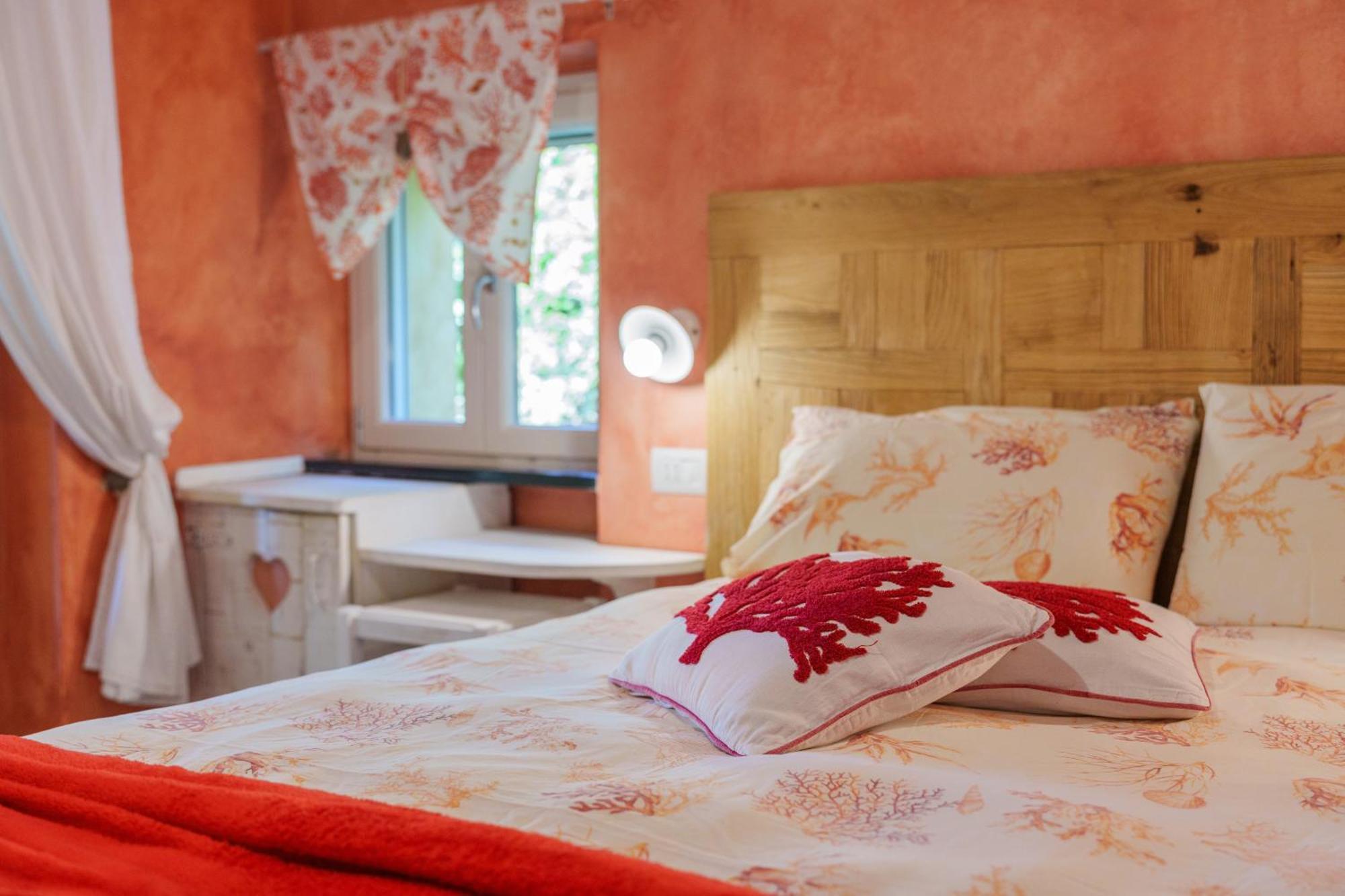 La Rocca Maison De Charme 모네글리아 외부 사진